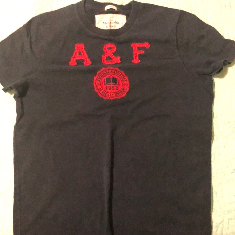 black abercrombie and fitch shirt